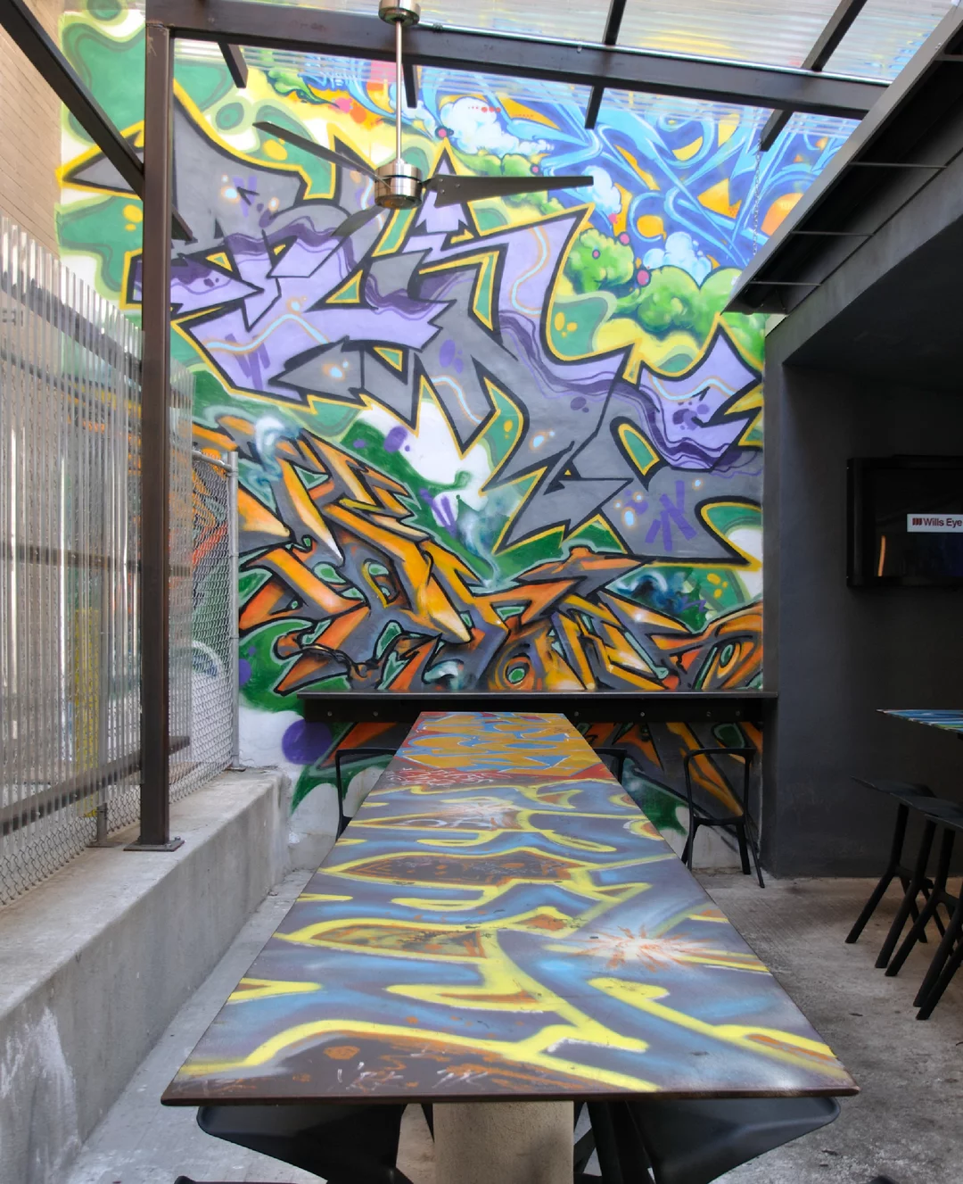 Sampan Graffiti Bar Sampan Graffiti Bar