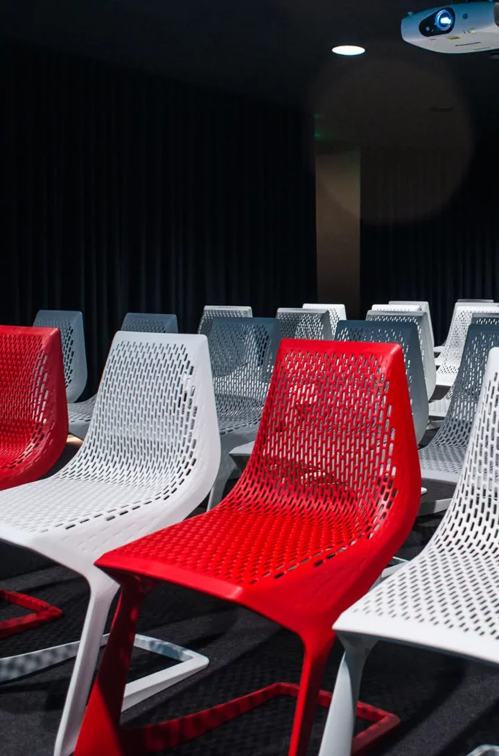 Vilnius Airport Movie Theatre, Film Box LT