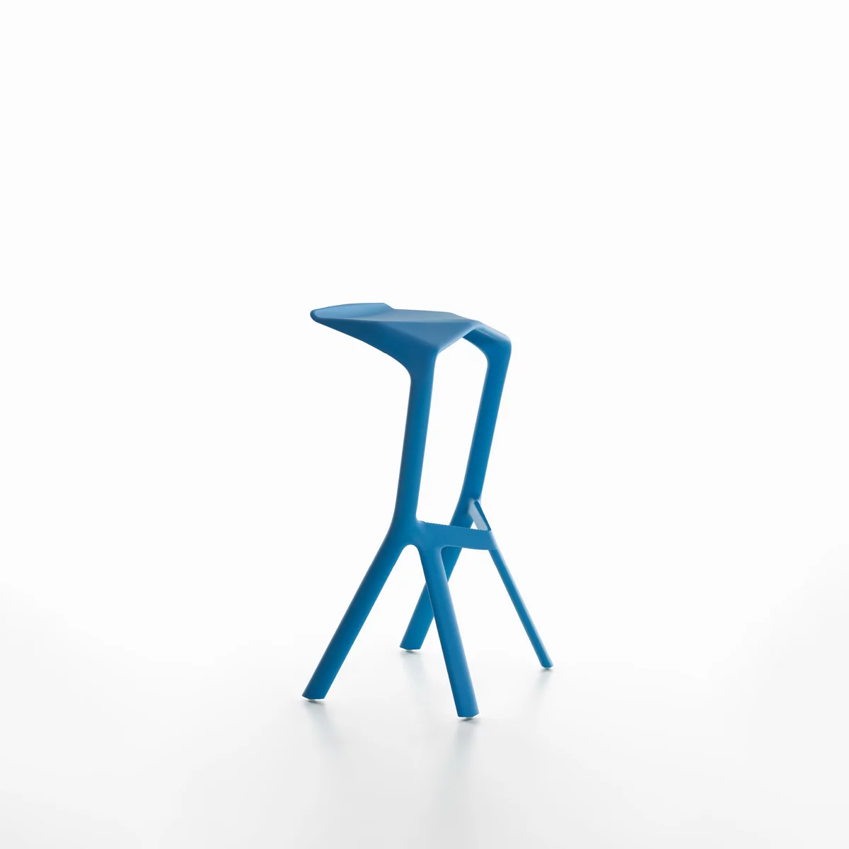 MIURA – Outdoor bar stool, stackable, Konstantin Grcic | PLANK