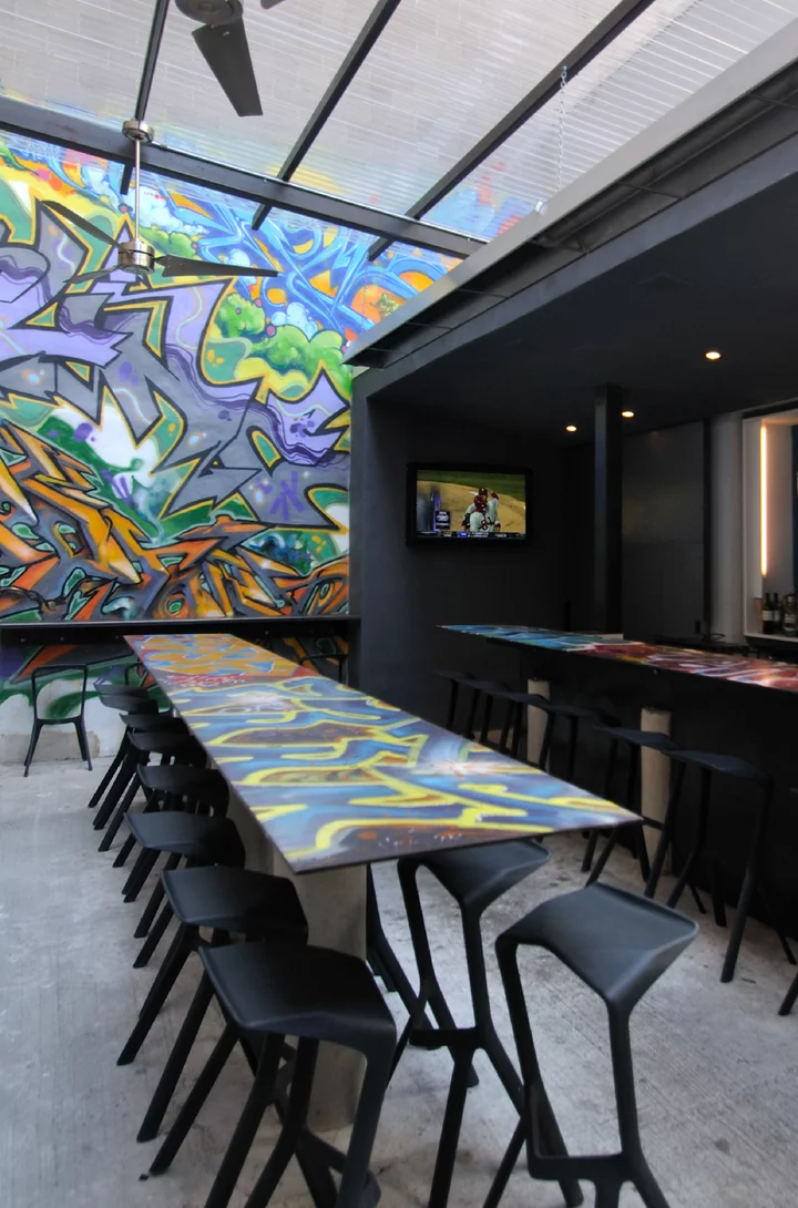 Sampan Graffiti Bar